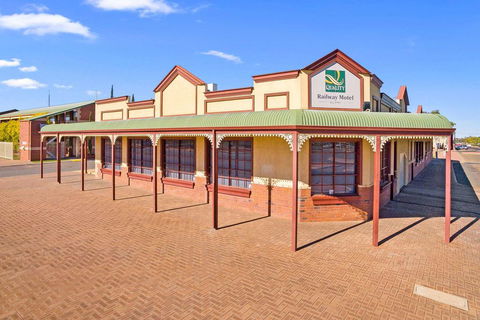 Quality Inn Railway Motel - ACT Tourism 0