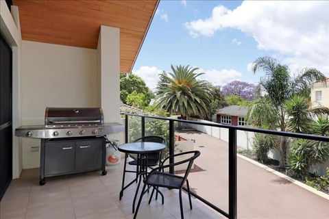 Raffles Swan River Applecross Heathcote Park - ACT Tourism 3