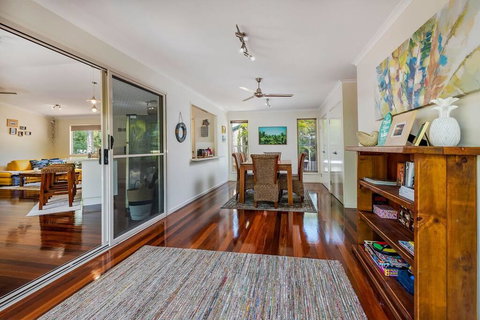 Rainbow Beach Esprit - ACT Tourism 3