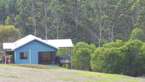 Rainbow Trail Chalets - ACT Tourism 0