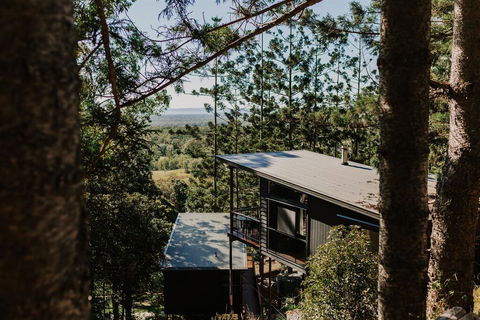 Rainforest Gardens - Luxury Hillside Chalets With Views To Bay & Islands - ACT Tourism 1