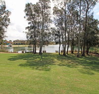 Ray of Sunshine - Waterfront Reserve - ACT Tourism