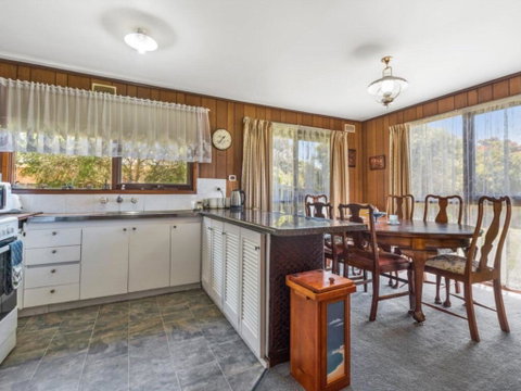 Raymond Cottage - ACT Tourism 3
