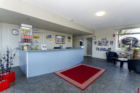 Red Carpet Motel - ACT Tourism 2
