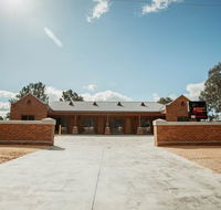 Red Waratah Accommodation - ACT Tourism