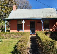 Redruth - 2 bedroom cottage situated in wandiligong - ACT Tourism