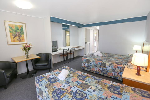 Reef Resort Motel - ACT Tourism 2