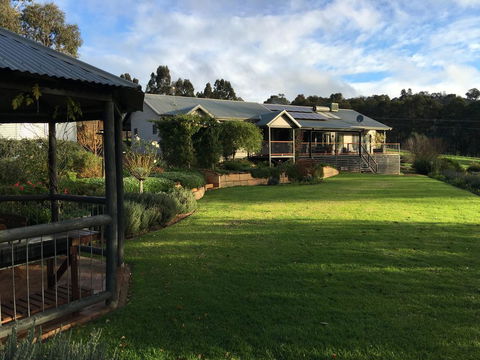 Rickaty On Blackwood - ACT Tourism 0