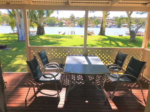 Riverfront Getaway - Mannum - ACT Tourism 1