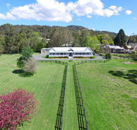 Rivermist - Luxury 6 bedrooms  6 bathrooms - ACT Tourism