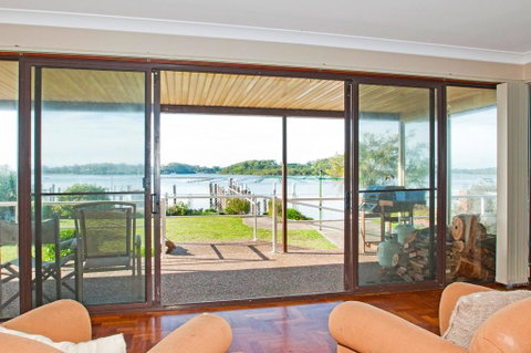 Riverside Delight @ Greenwell Point - ACT Tourism 1