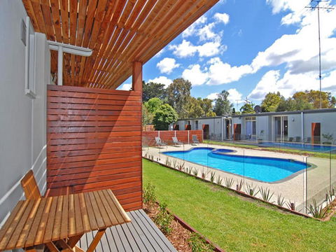 Riverside Ocean Grove - ACT Tourism 0