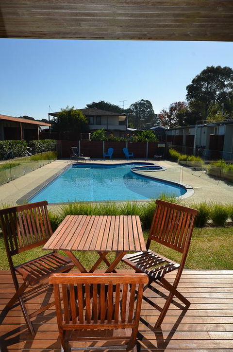 Riverside Ocean Grove - ACT Tourism 3