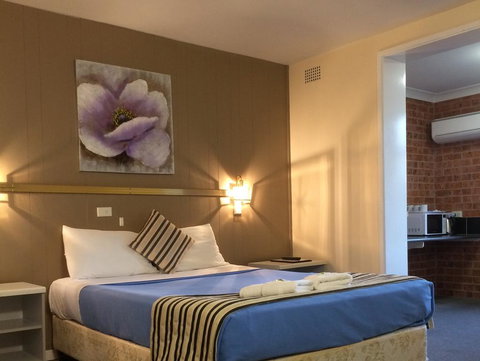 Riverview Motor Inn - ACT Tourism 1