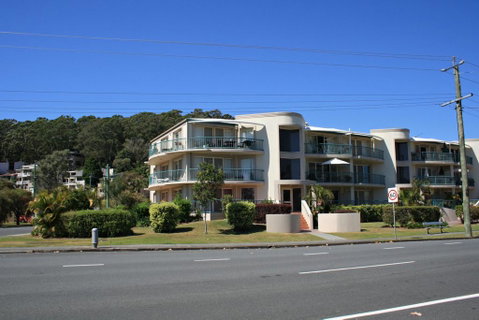 RIVERVIEW, UNIT 6, CURRUMBIN - ACT Tourism 3