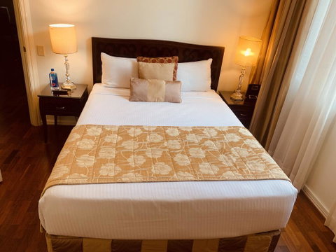 Royal Albert Hotel - ACT Tourism 3