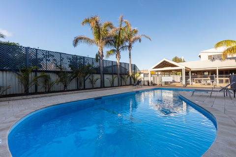 Sails Geraldton Accommodation - ACT Tourism 0