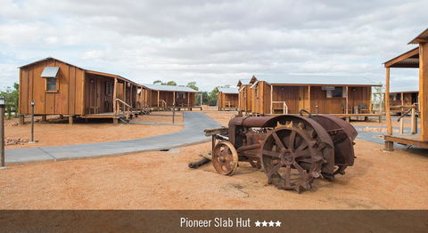 Saltbush Retreat - ACT Tourism 3