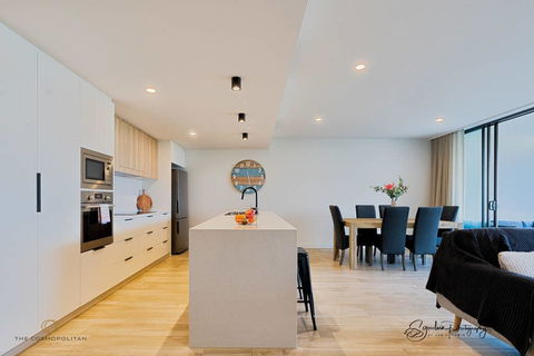 Saltwater Calm At The Cosmopolitan Cotton Tree - ACT Tourism 1
