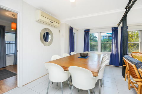 Salty Grape Beach House - ACT Tourism 2