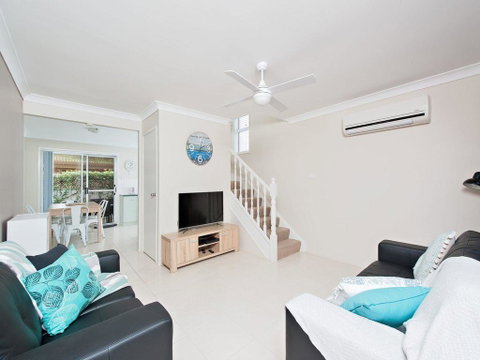 Sanctuary @ Fingal Bay - ACT Tourism 0