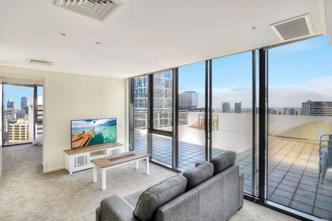Sanctuary Apartments - City Point Bourke St - ACT Tourism 2