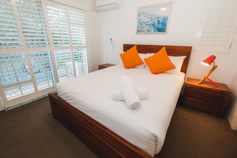 Sanctuary Lake Apartments - ACT Tourism 3