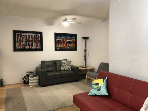 Santa Monica Apartment - ACT Tourism 0