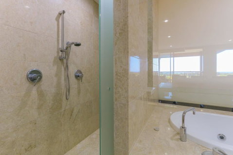 Santai Retreat Luxury One Bedroom - ACT Tourism 2