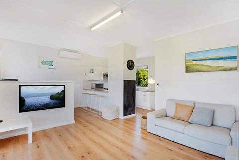 Scenic Shack - 4 Scenic Way - ACT Tourism 2