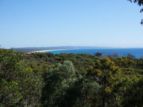 Scribbly Gums - Rainbow Beach, Ocean-front Spacious Home With Pool - ACT Tourism 1