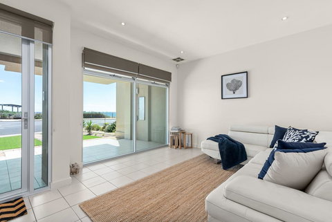 Sea Star Aldinga Beach - ACT Tourism 0