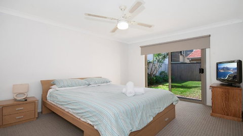 Seachange - Foxtel, Netflix, WiFi - ACT Tourism 1