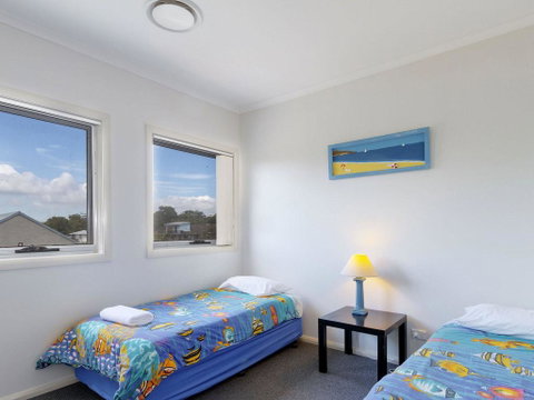 Seachange Apartment 3 - ACT Tourism 3