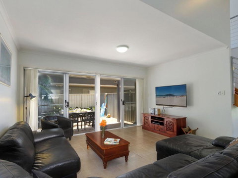 Seachange Townhouse 4 - ACT Tourism 0