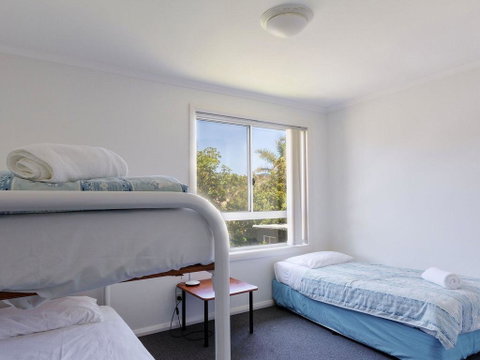 Seachange Townhouse 4 - ACT Tourism 3