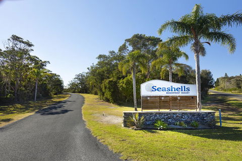 Seashells Beachfront Resort - ACT Tourism 1
