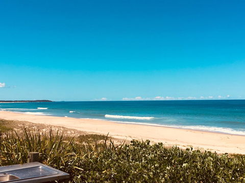 Seashells Beachfront Resort - ACT Tourism 3