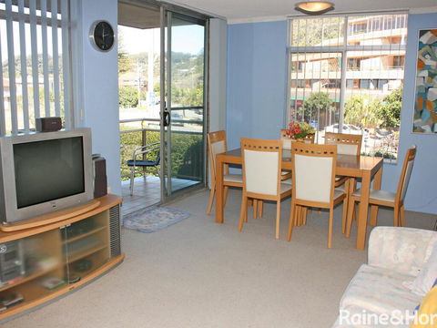 Seaview #2 - 2/171 Avoca Drive - ACT Tourism 1