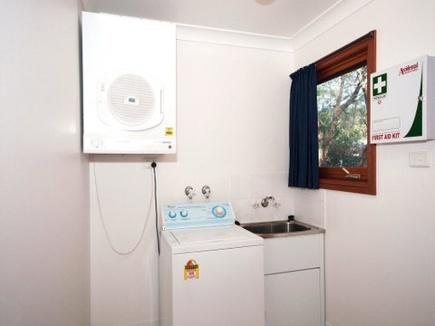 Semaphore Beach House - ACT Tourism 1