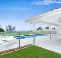 Sentosa on Tugun - Beachfront 5 Bedroom - ACT Tourism