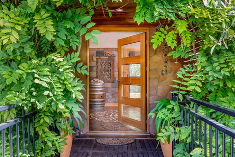 Serena House - ACT Tourism 1
