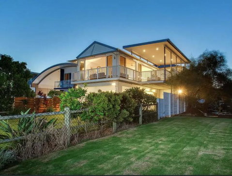 Serenity Beach Retreat - ACT Tourism 3