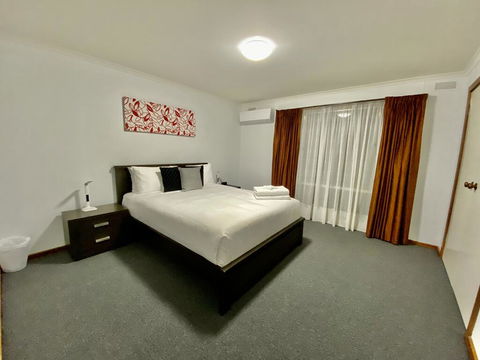 Sevens Avenue Guest House - ACT Tourism 2