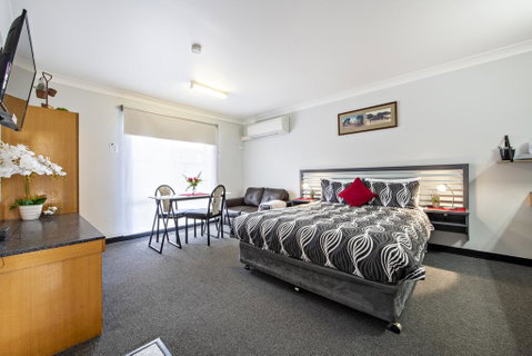 Shearing Shed Motor Inn - ACT Tourism 2