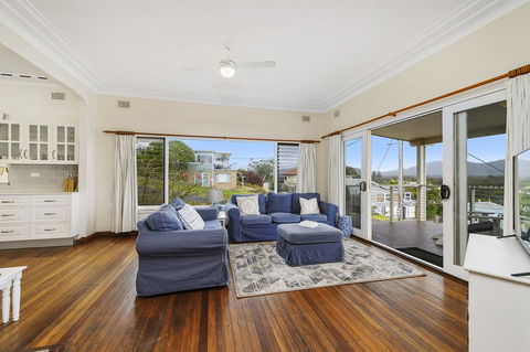 Shellseekers, 4 Hodgson Street - ACT Tourism 2