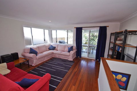 Shiloh Holiday House, 14 East Street - ACT Tourism 2