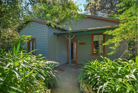 Sidneys Retreat - ACT Tourism 0