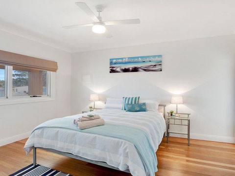 Sienna By The Sea - Spacious Coastal Getaway - ACT Tourism 3