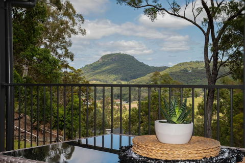 Silhouette Cottage - ACT Tourism 3